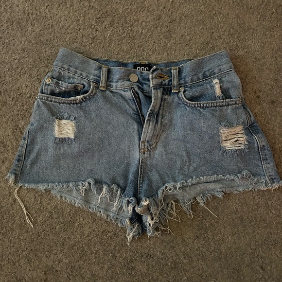 Distressed Urban Outfitters shorts - Picture 1 of 3